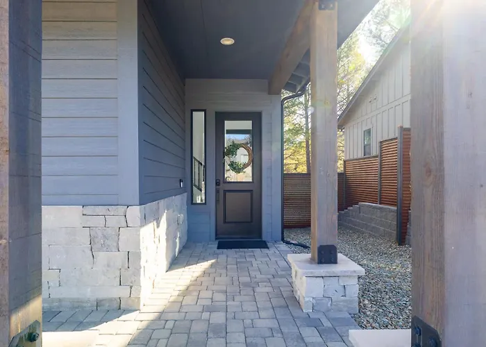 Holiday home Luxe Mountain Escape Hot Tub & Pool Table